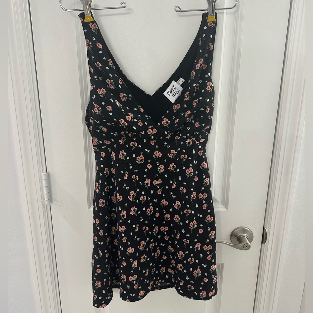 Princess Polly Nellie Mini Dress Black Floral size 2